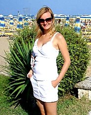 Horny mature women, houswives, wives, sex pictures