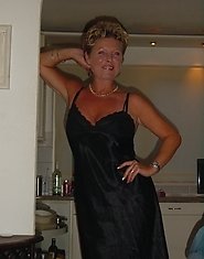 Hot Amateur MILF